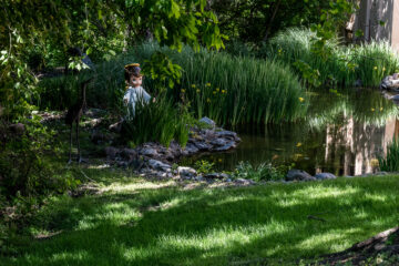 Authentic family connection from the Precious Moments collection.